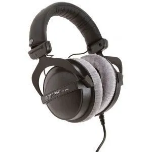 Beyerdynamic DT 770 PRO / 80 Ohm Наушники студийные закрытого типа для мониторинга и записи музыки.